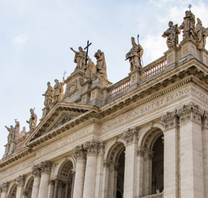 lateraanikirkon facadi