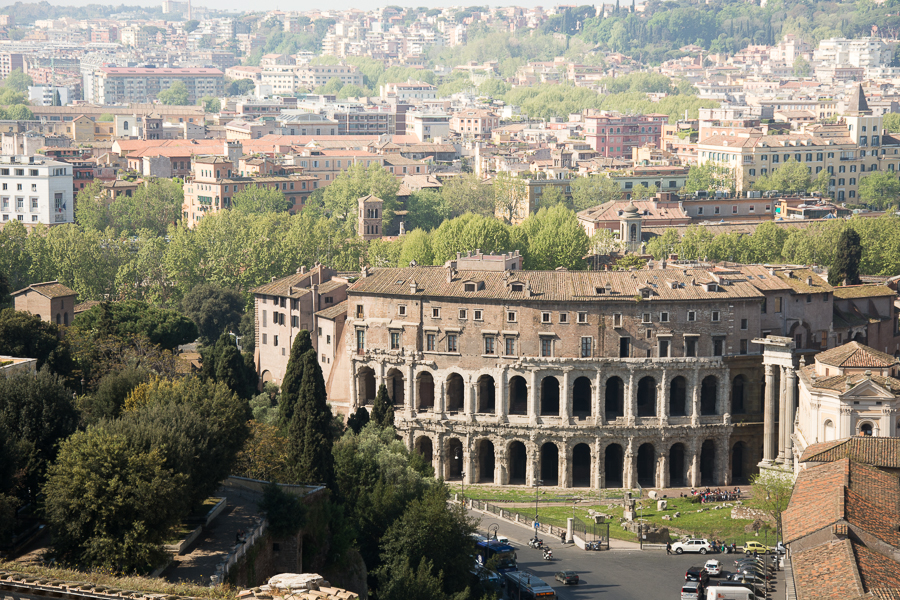 näkymä yli rooman marcelluksen teatteri