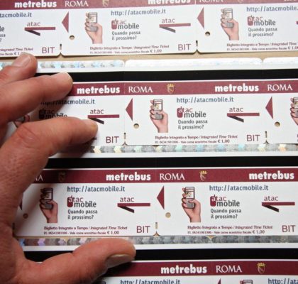 julkinen liikenne rooma
