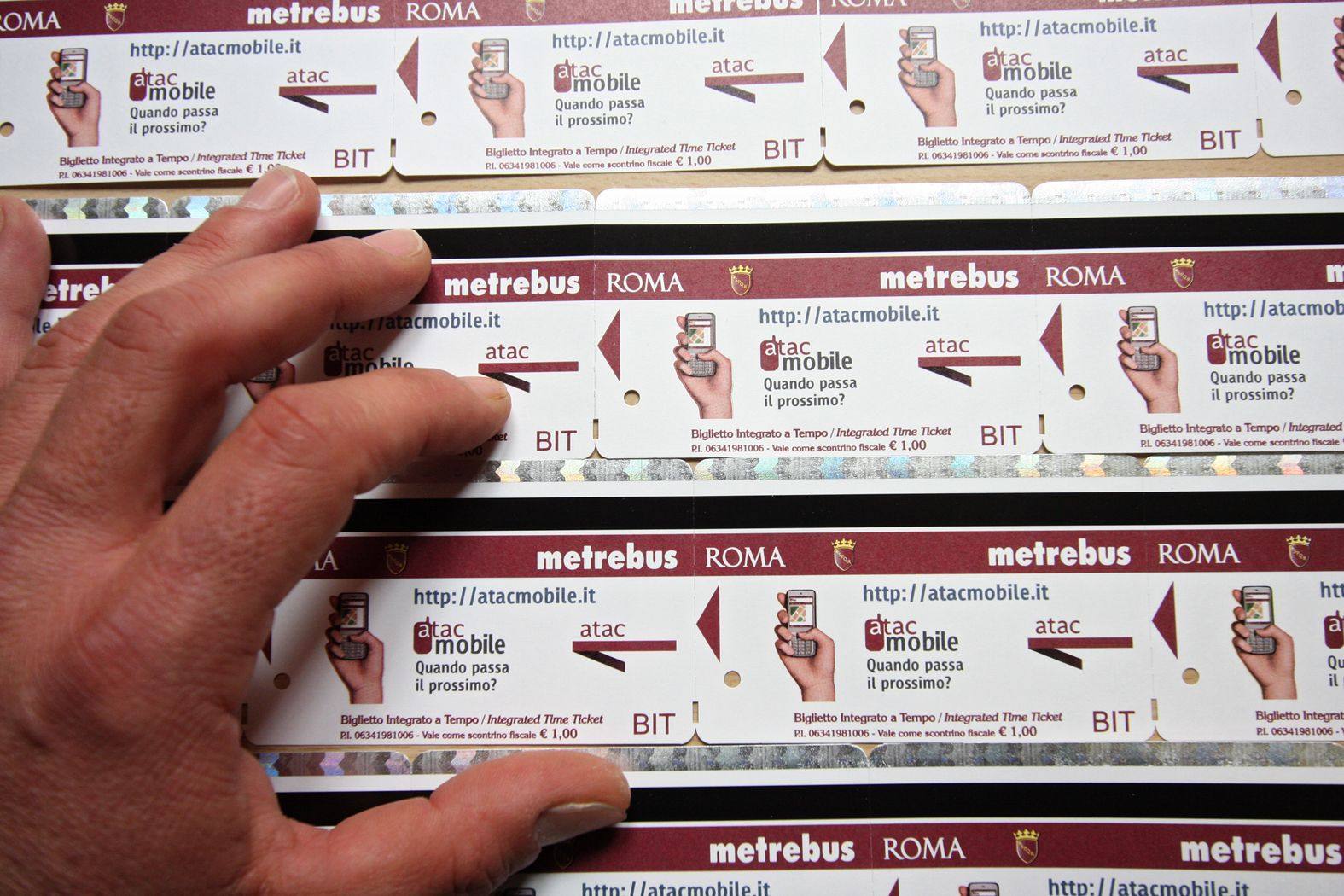 julkinen liikenne rooma