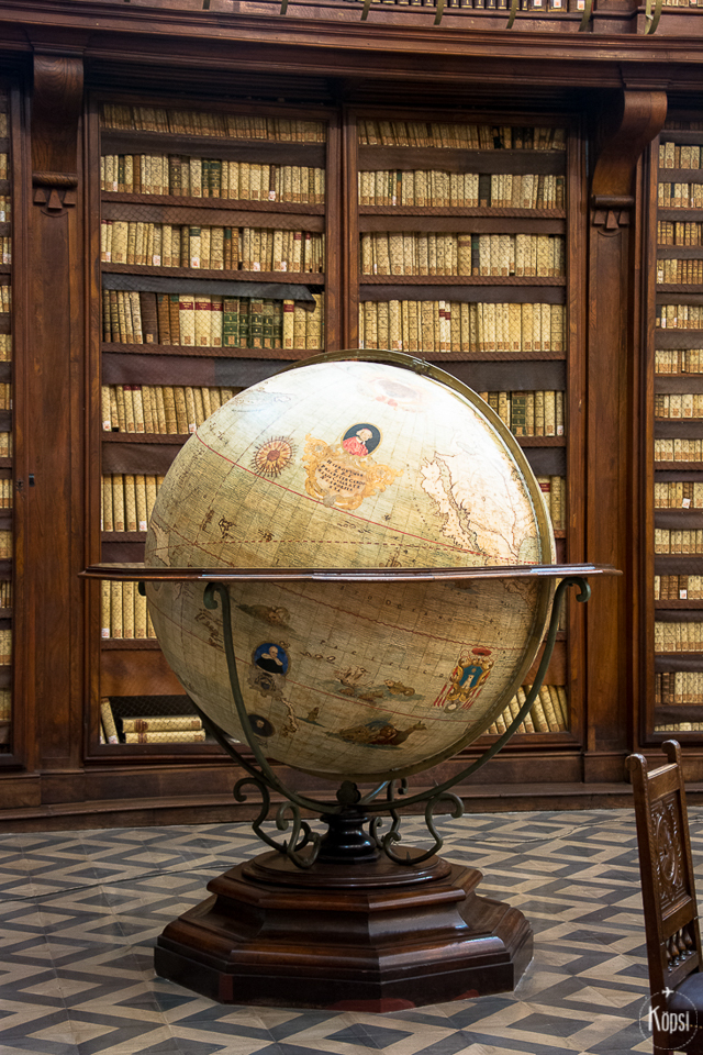 biblioteca casanatense karttapallo