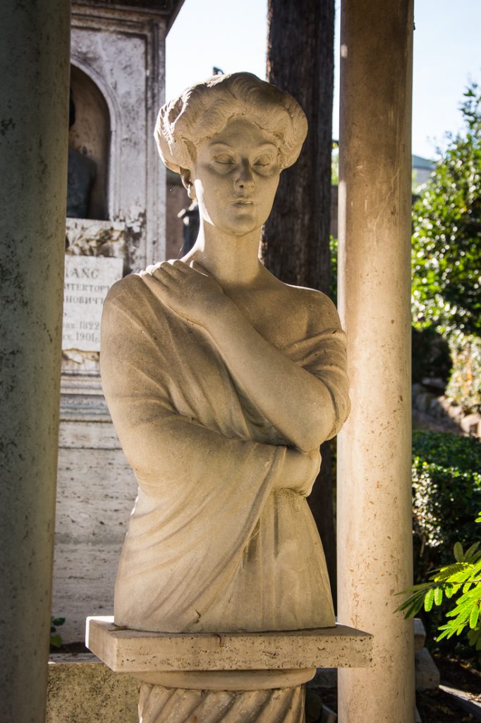 hautausmaa nahtavyyksina