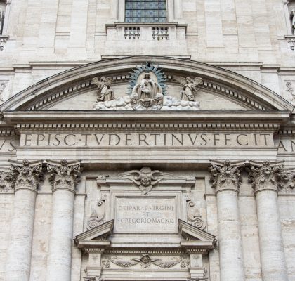 rooman nahtavyydet chiesa nuova facadi