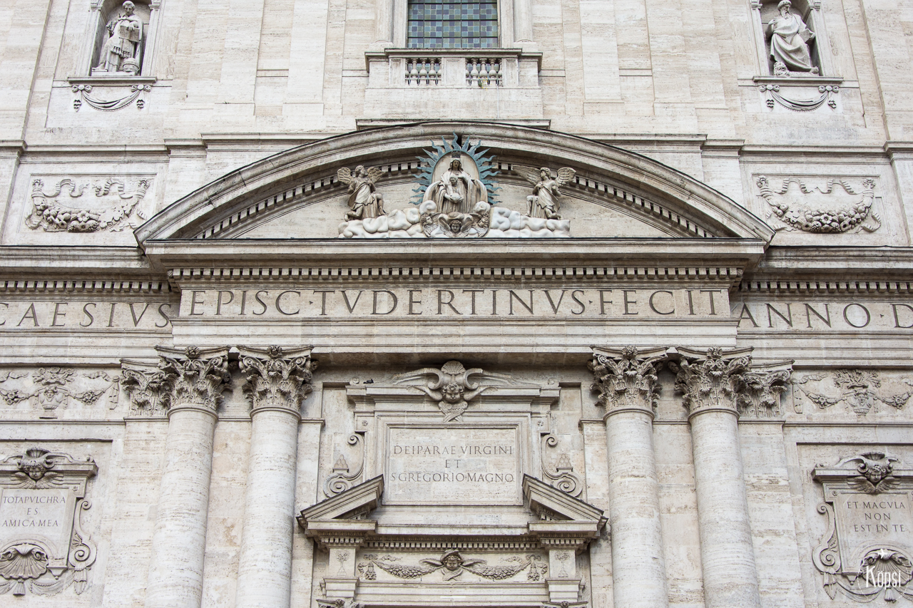 rooman nahtavyydet chiesa nuova facadi